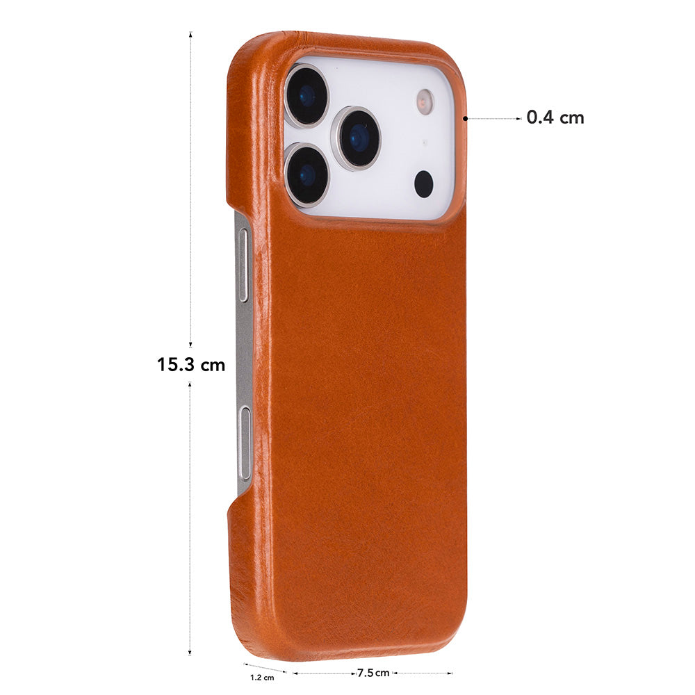 Kamera kesimli ve boyutları gösteren kahverengi telefon kılıfı.
