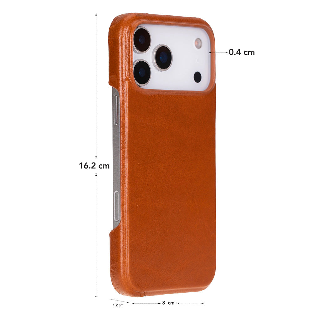 Boyutları belirtilmiş kahverengi telefon kılıfı: 16,2 cm yükseklik, 8 cm genişlik, 1,2 cm derinlik.