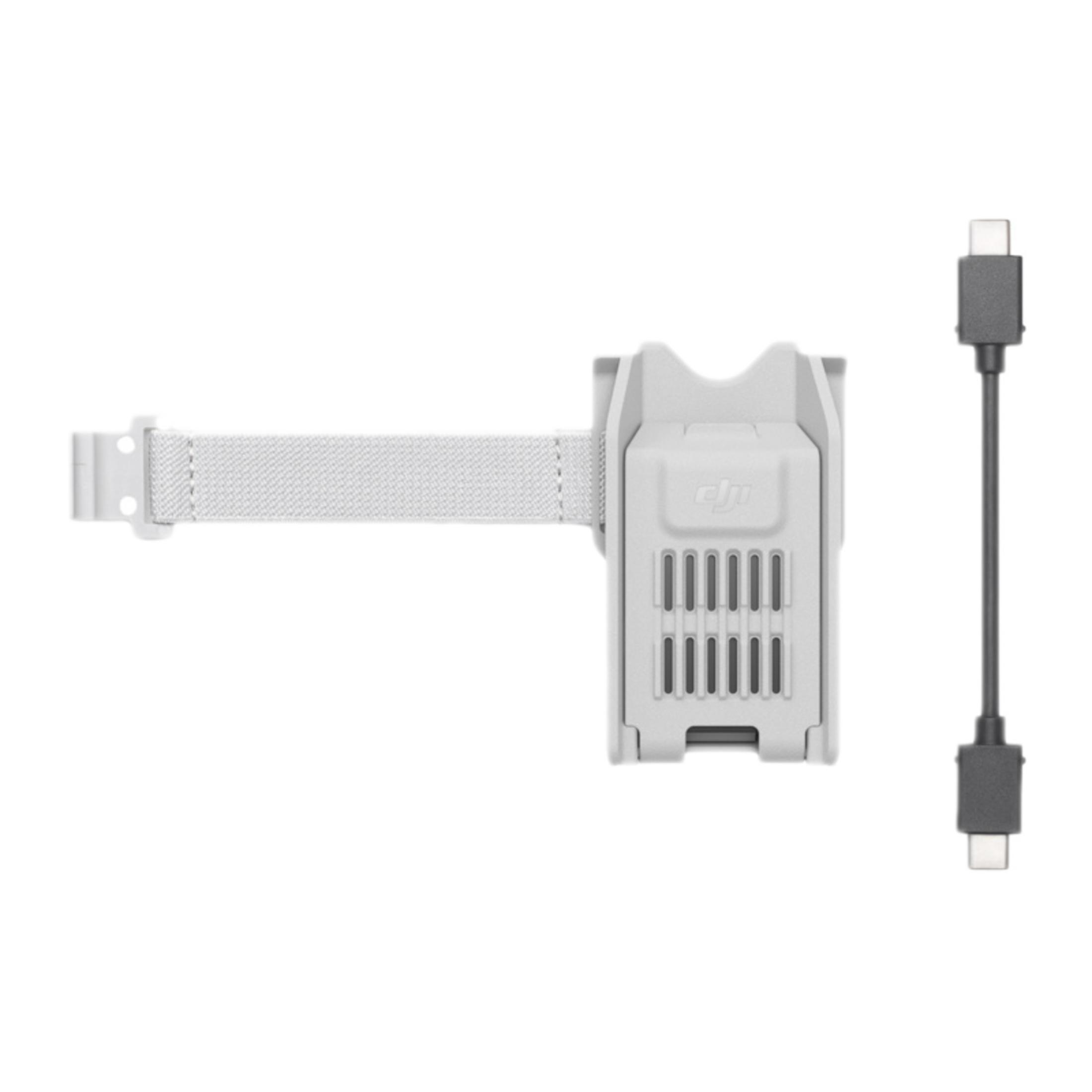 Un supporto per cinghia bianco e un cavo USB-C grigio su sfondo bianco.
