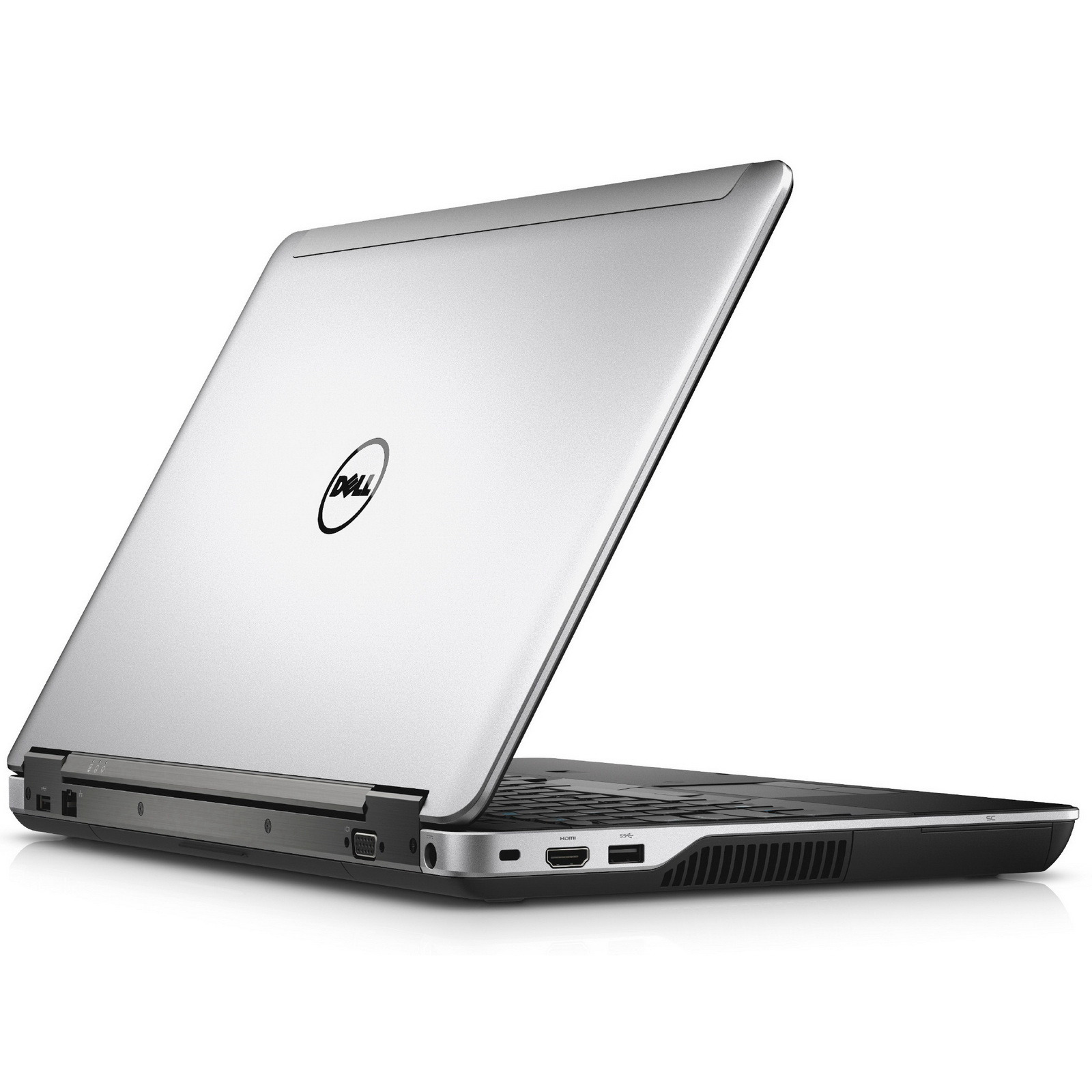 Ein silberner Dell Laptop mit offenem Bildschirm, auf weißem Hintergrund.
