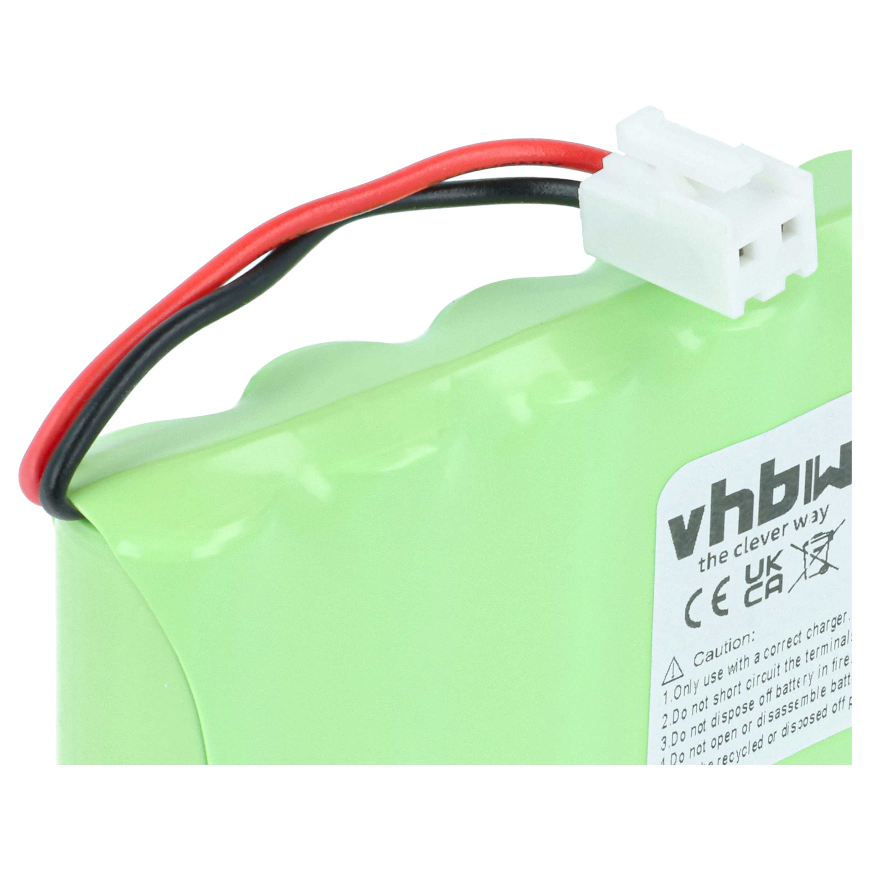Grüner Akku mit roten und schwarzen Kabeln und einem weißen Stecker. Warnhinweise.