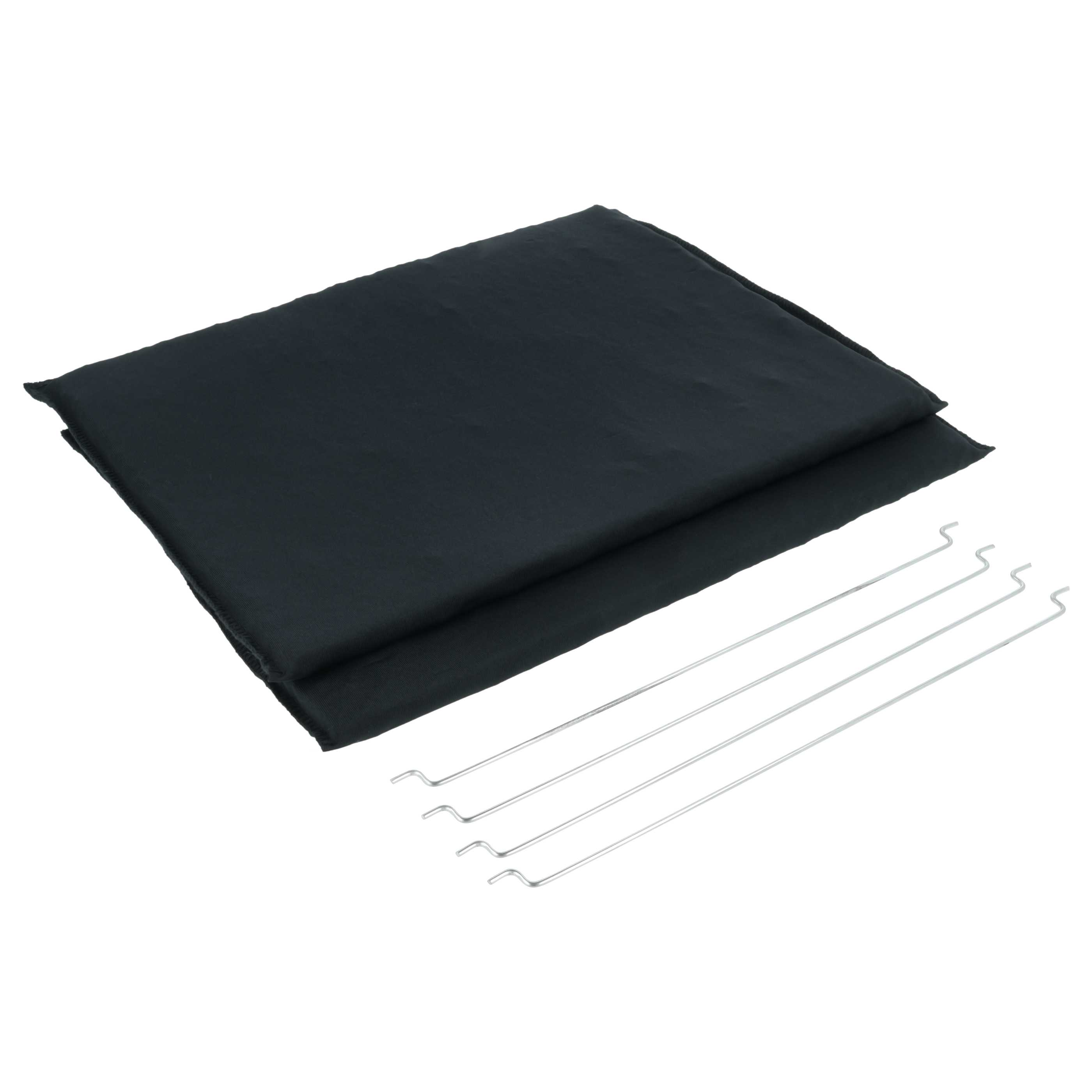 Schwarzes Tuch mit vier gebogenen Metallstäben.