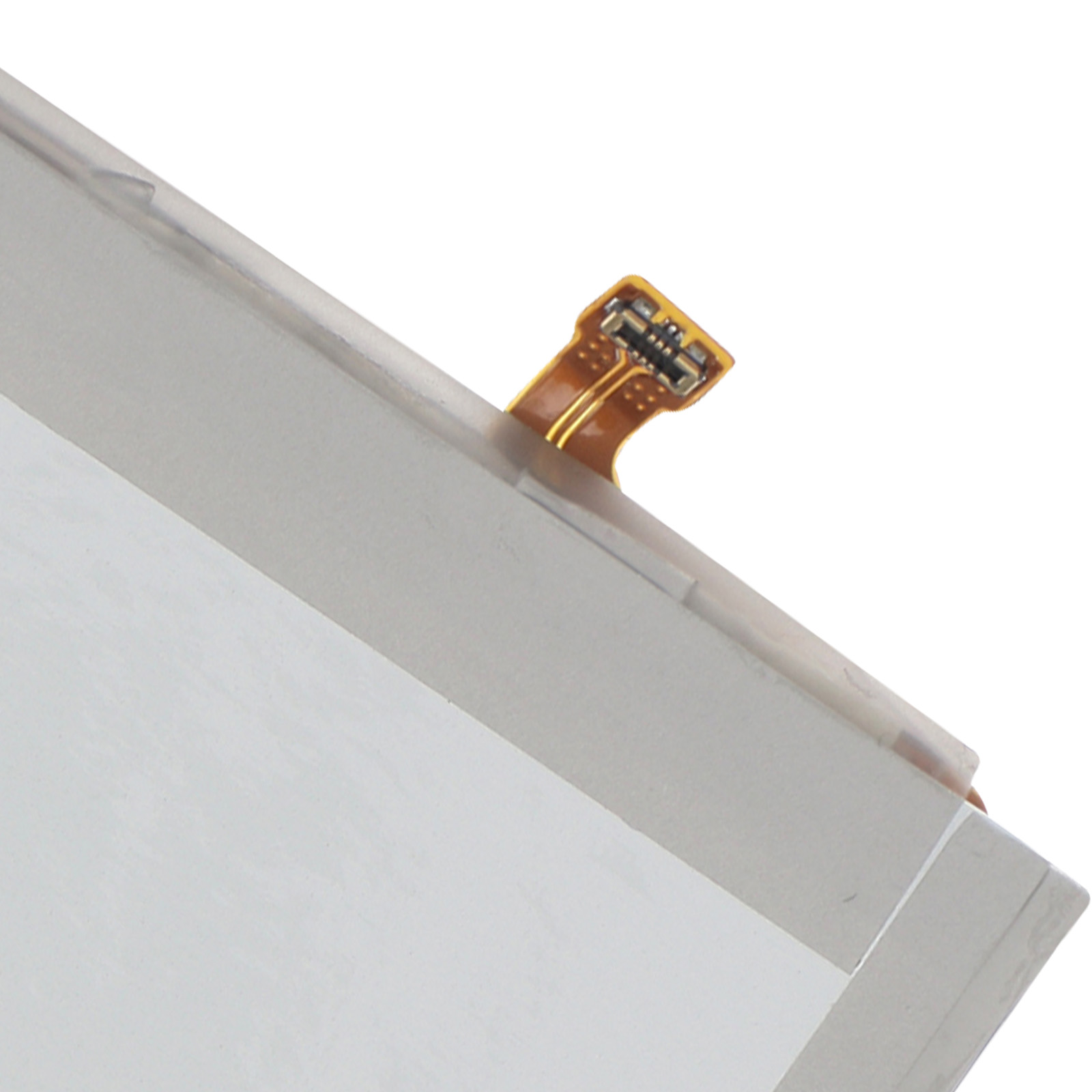 Parte di una batteria con cavo piatto flessibile e connettore.
