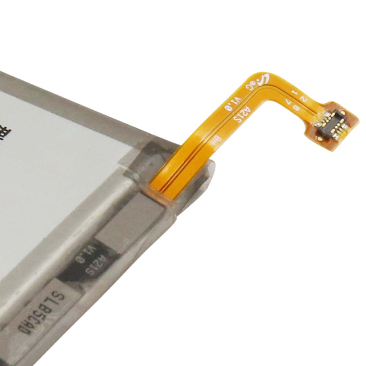 Parte di una batteria con un cavo piatto flessibile e connettori.