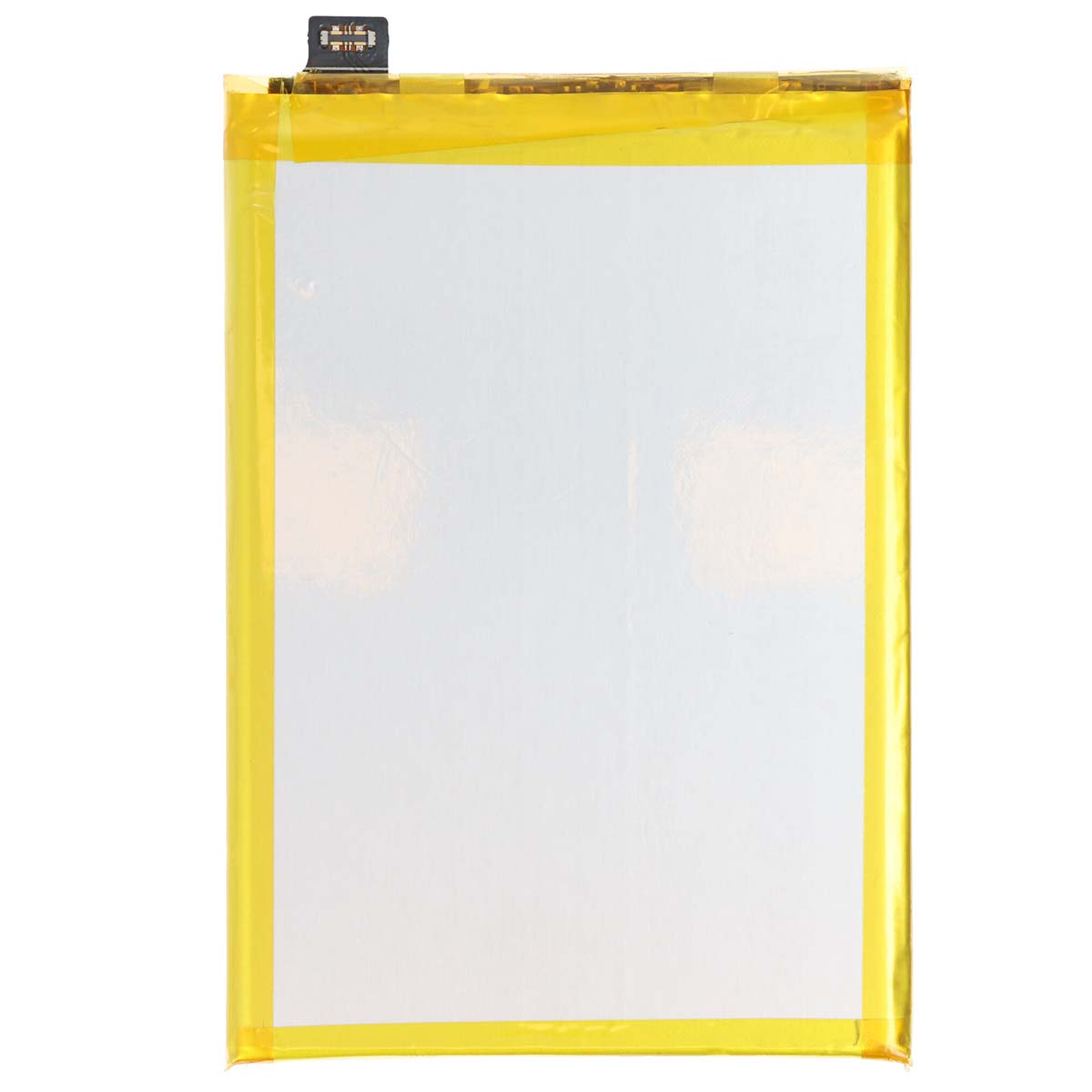 Una batteria rettangolare con bordo giallo e un piccolo cavo di collegamento.