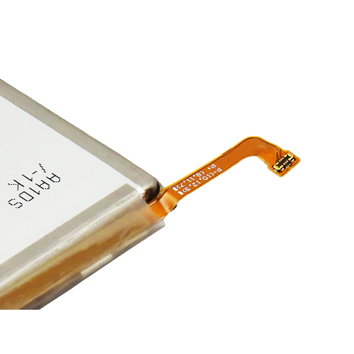 Componente batteria bianco con cavo piatto flessibile e connettori dorati.