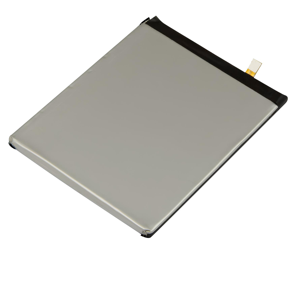 Batería rectangular gris con borde negro y un pequeño cable conector.