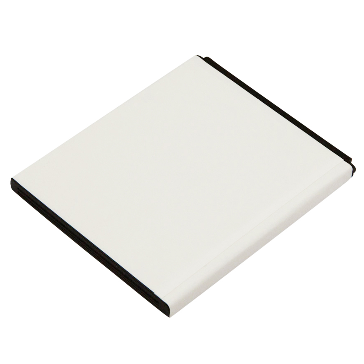 Una batteria rettangolare bianca con bordo nero su sfondo bianco.