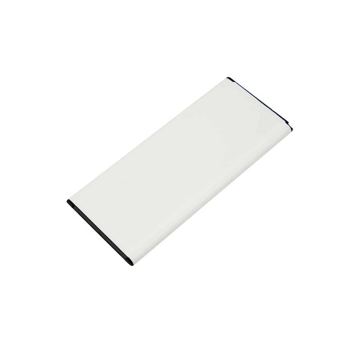Una batteria bianca con bordo nero su sfondo bianco.