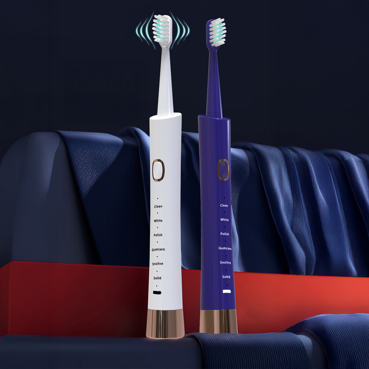 Dos cepillos de dientes eléctricos, blanco y morado, con cerdas azules.