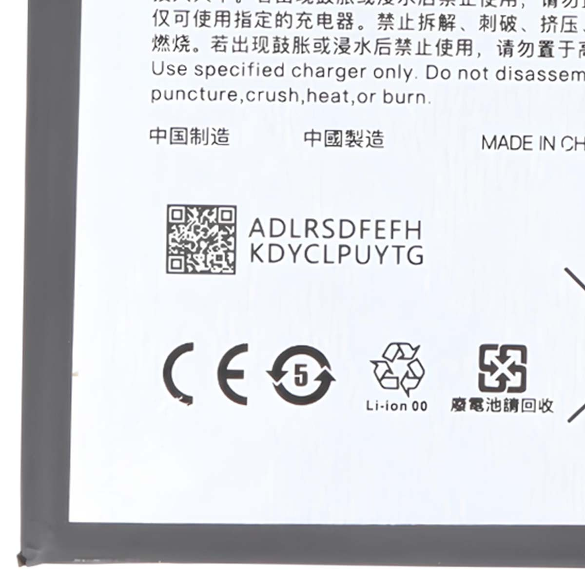 Codice QR, numero modello, simboli CE e riciclo su sfondo bianco.