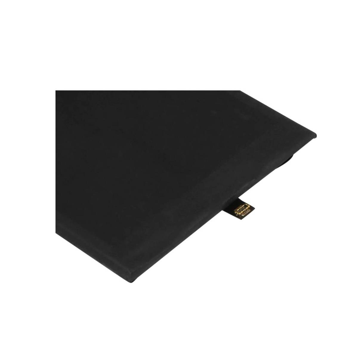 Schwarzer flacher Gegenstand mit einem kleinen goldenen Etikett.