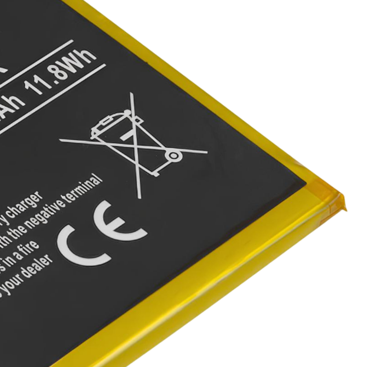 Batteria nera con bordo giallo, mostra 11,8 Wh, marchio CE e simbolo di smaltimento.
