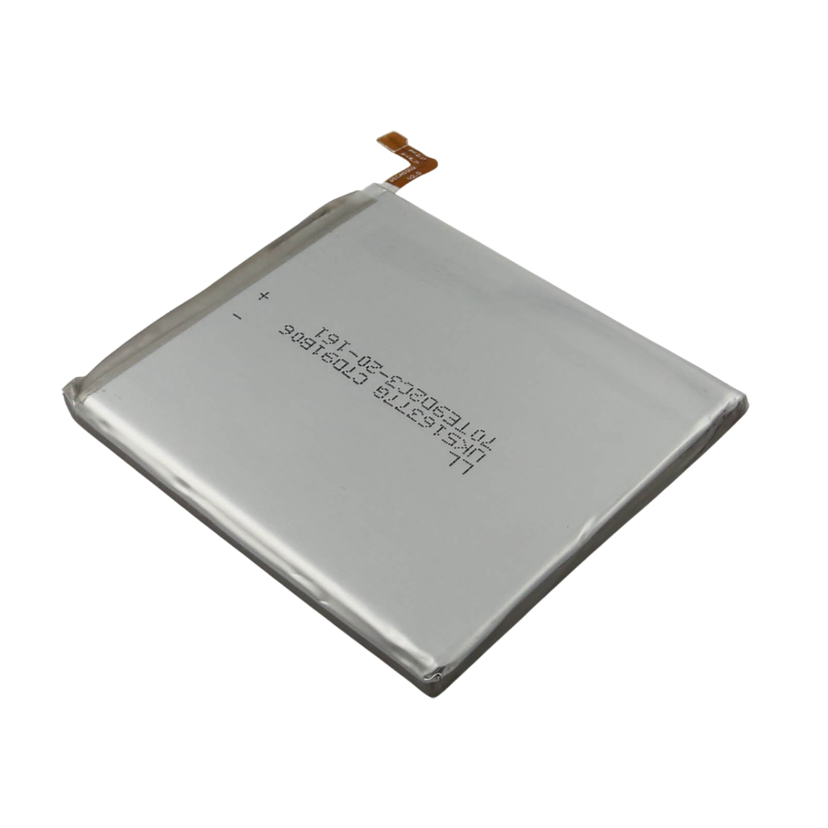Una batteria rettangolare grigia con un connettore flessibile.