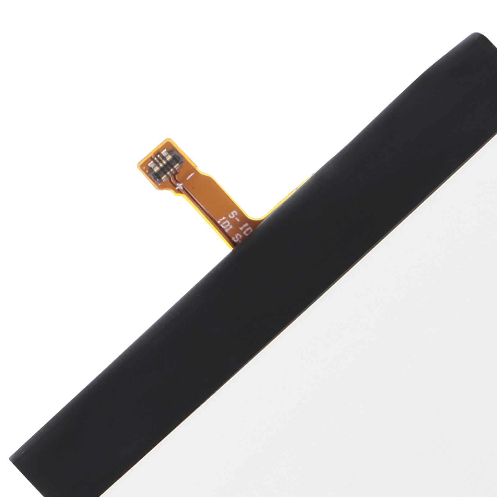 Batteria nera con cavo piatto e contatti dorati, su sfondo bianco.