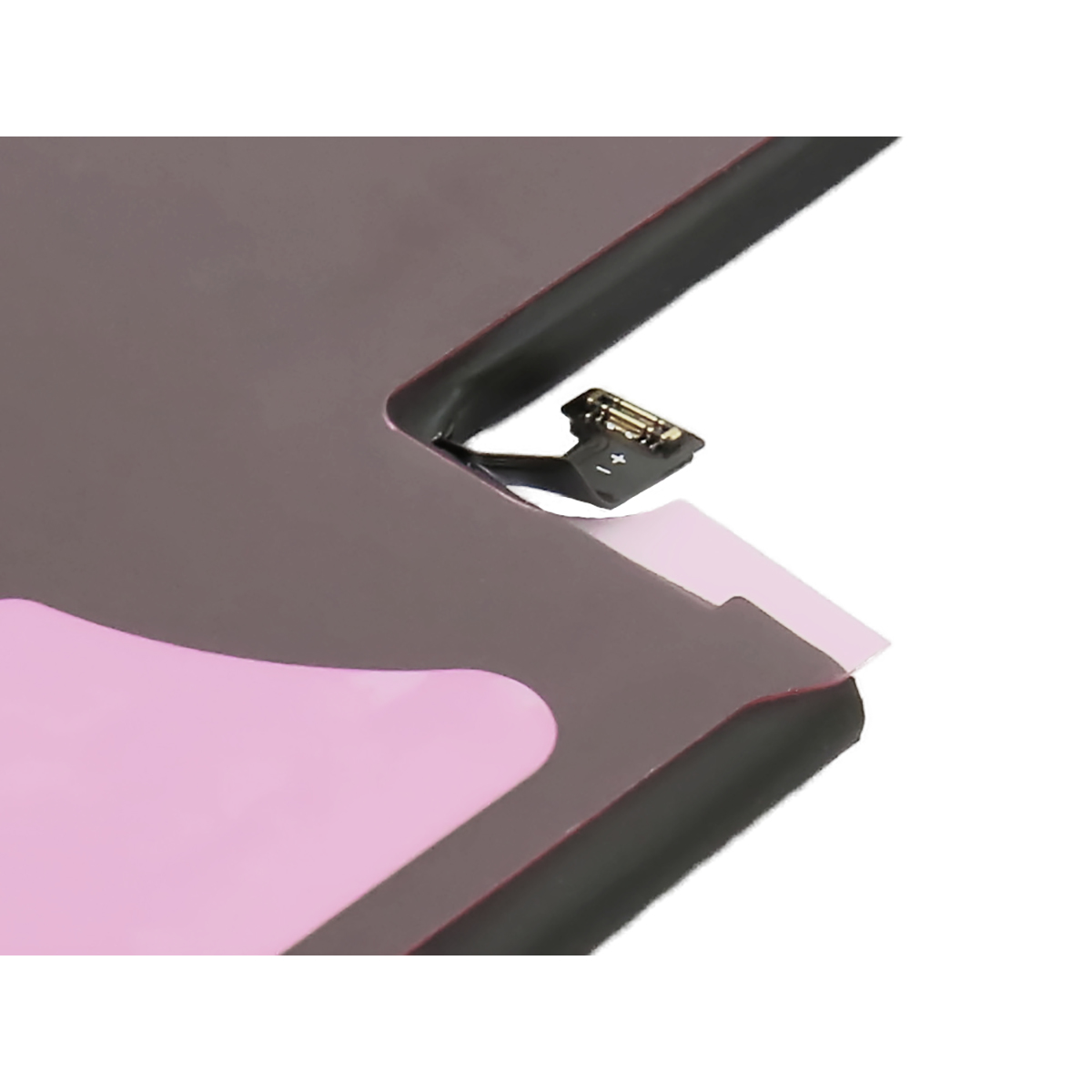 Parte di una batteria con cavo di collegamento e segni più/meno.