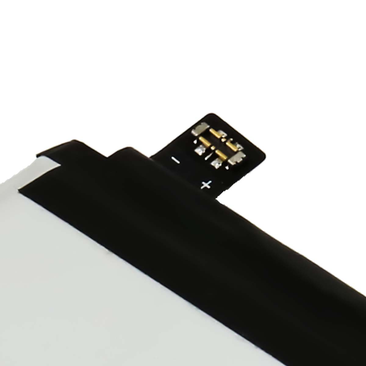 Primo piano di una batteria bianca e nera con un connettore.