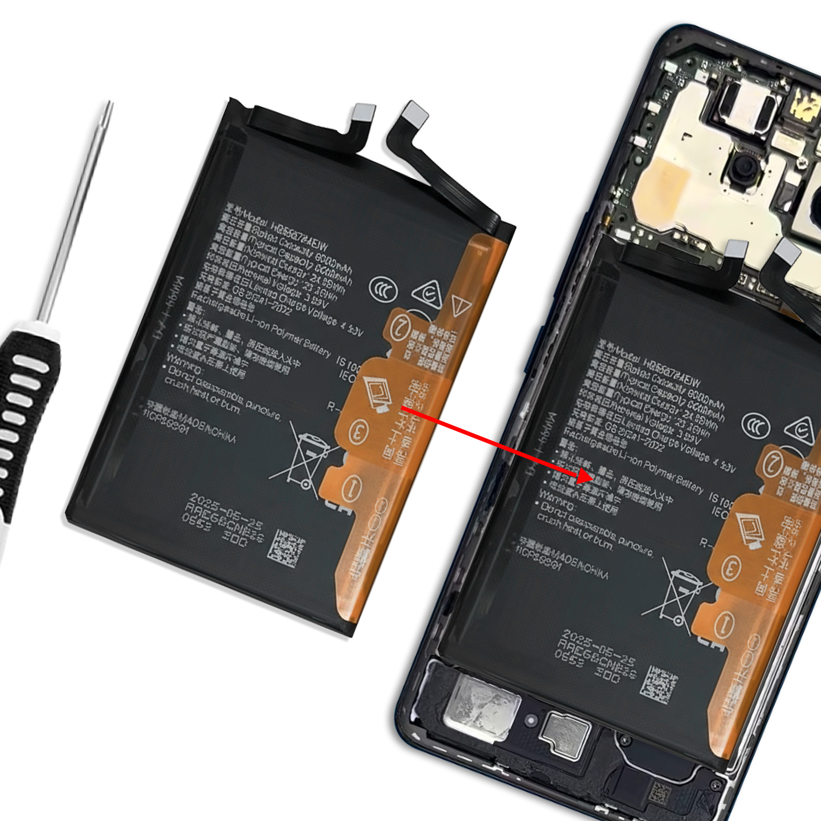 Una batteria per smartphone e un cacciavite sono uno accanto all'altro. La batteria è parzialmente inserita in un telefono aperto.