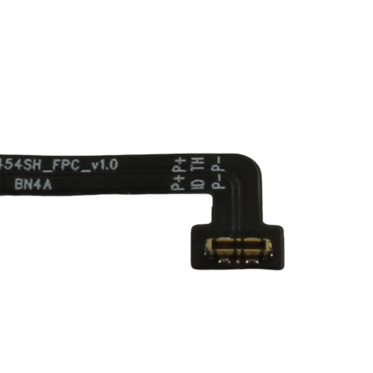 Ein schwarzes Flachbandkabel mit Beschriftungen wie BN4A und P+ P- TH P-.