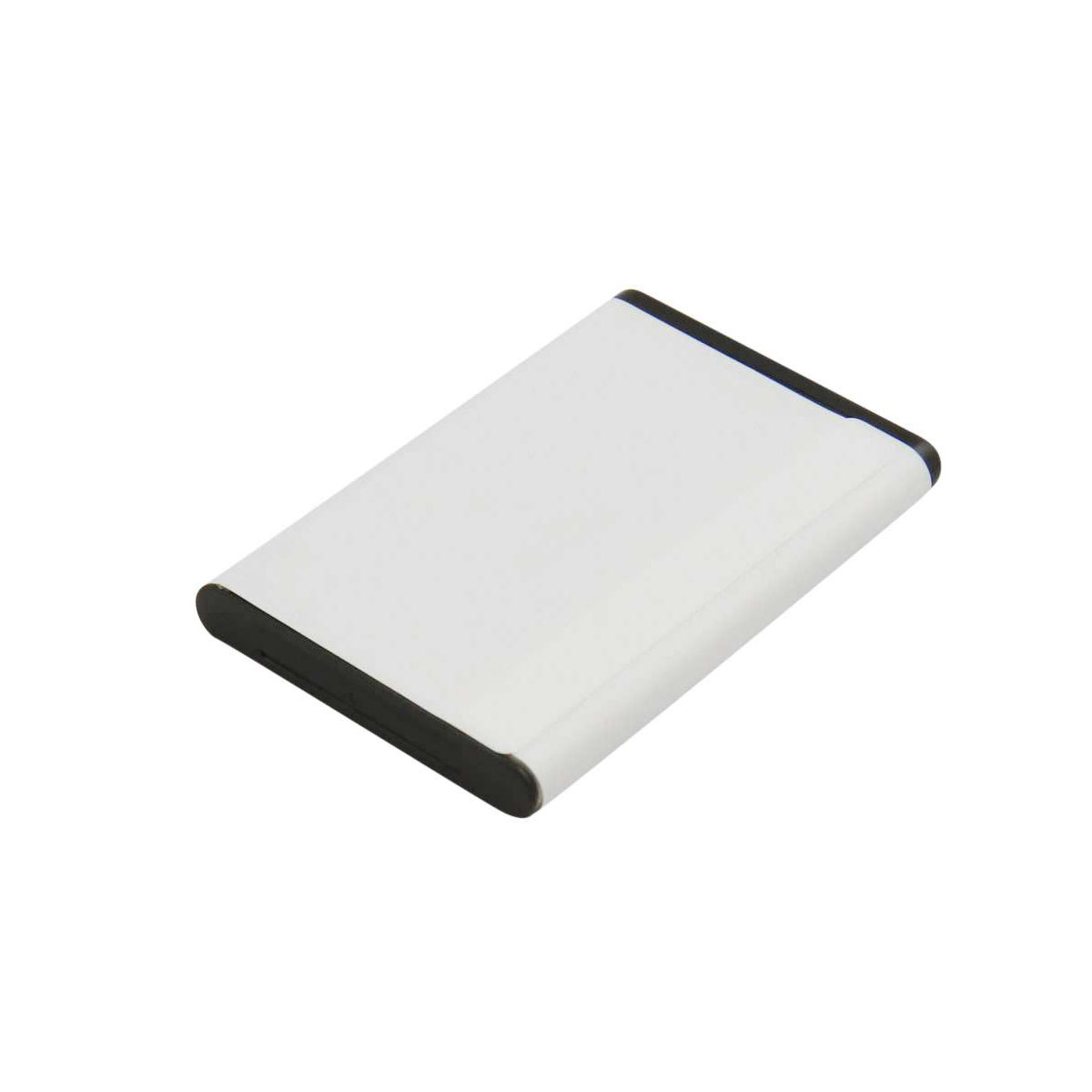 Una batteria rettangolare bianca con bordi neri poggia su sfondo bianco.