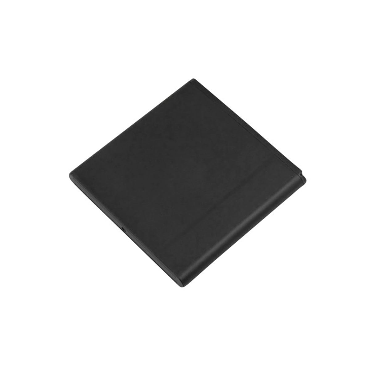 Un oggetto rettangolare nero giace diagonalmente su sfondo bianco.