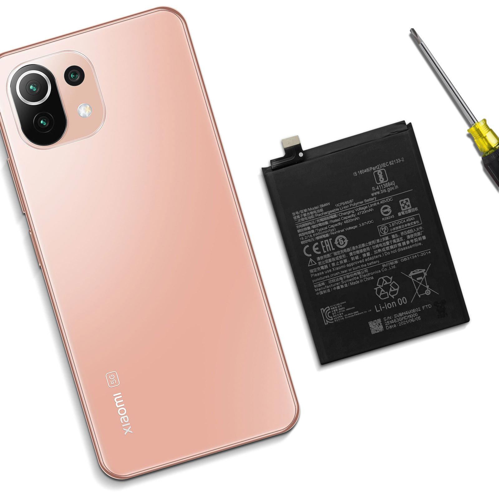 Ein roségoldenes Smartphone liegt neben einer Li-Ion-Batterie und einem Schraubendreher.