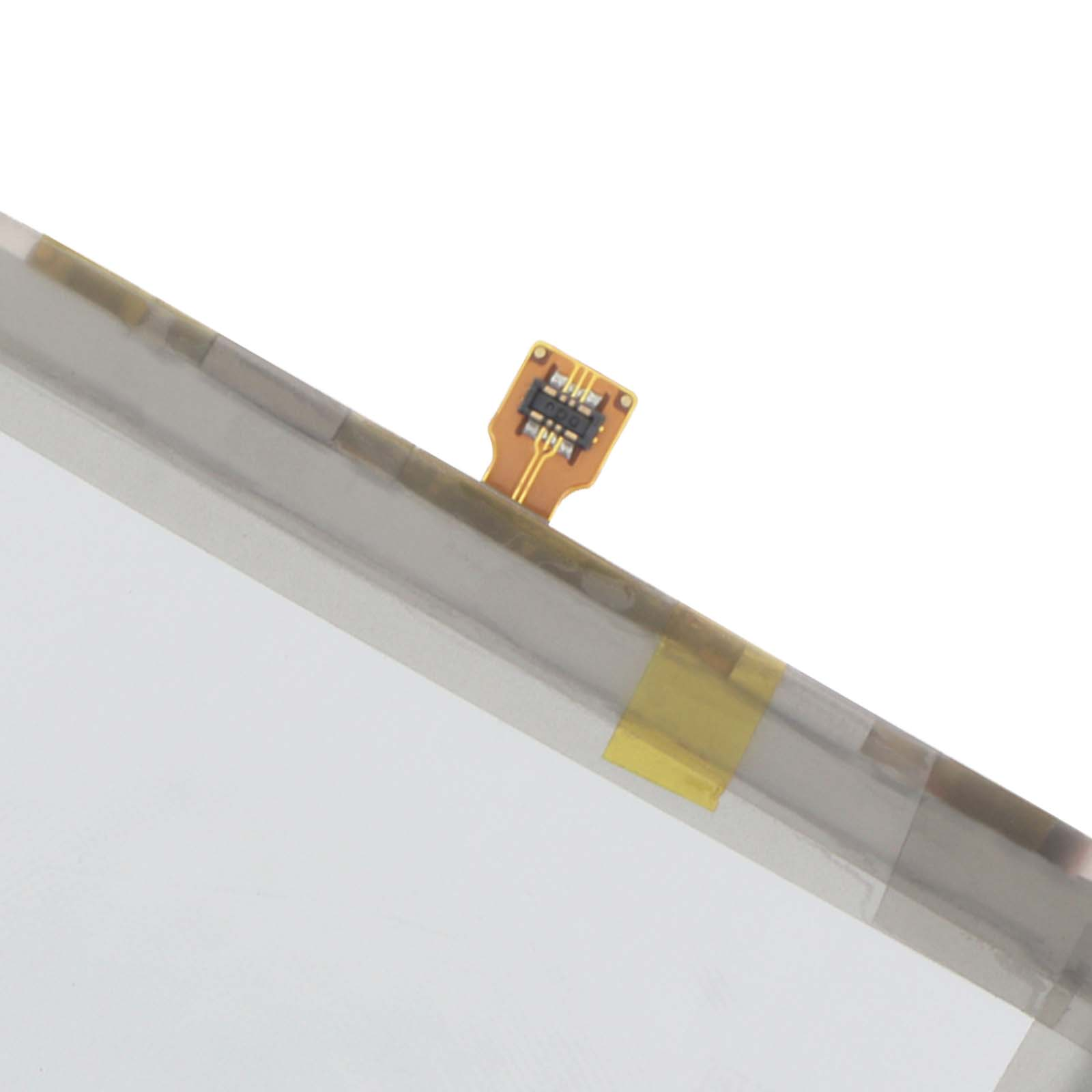 Un componente piatto e rettangolare con un sottile cavo di connessione.