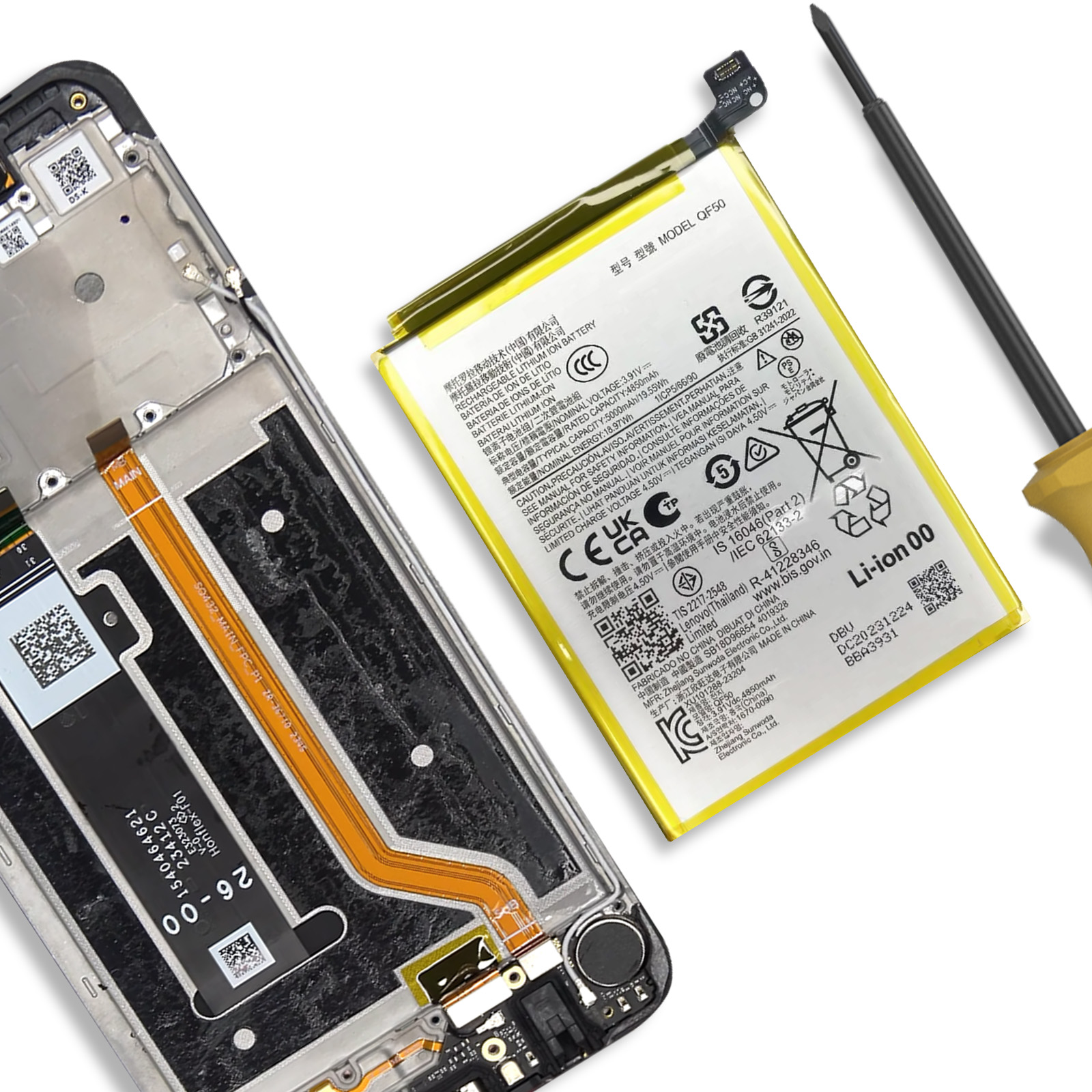 Una cornice per smartphone, una batteria agli ioni di litio e un cacciavite su sfondo bianco.