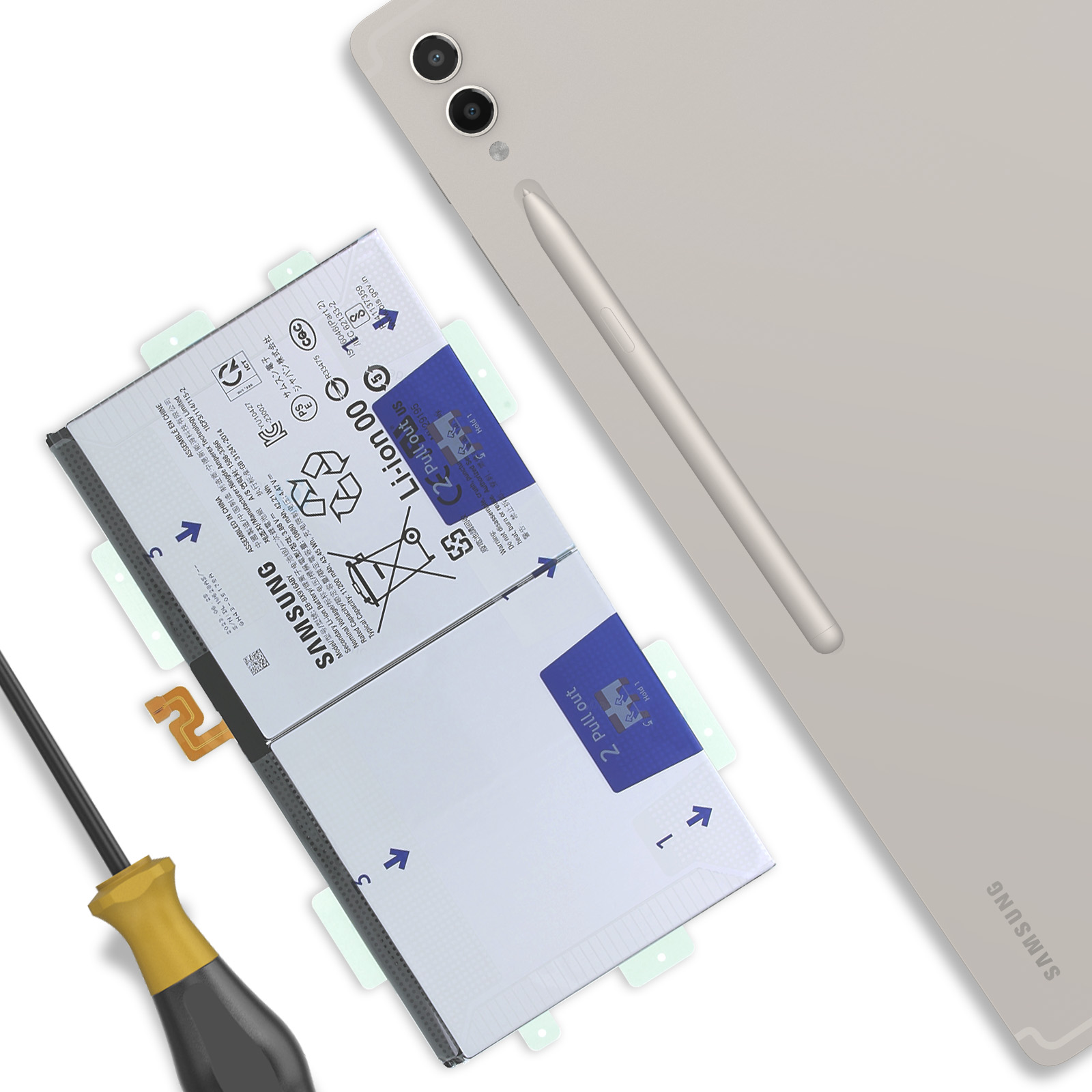 Batteria Samsung e smartphone con stilo su sfondo bianco.