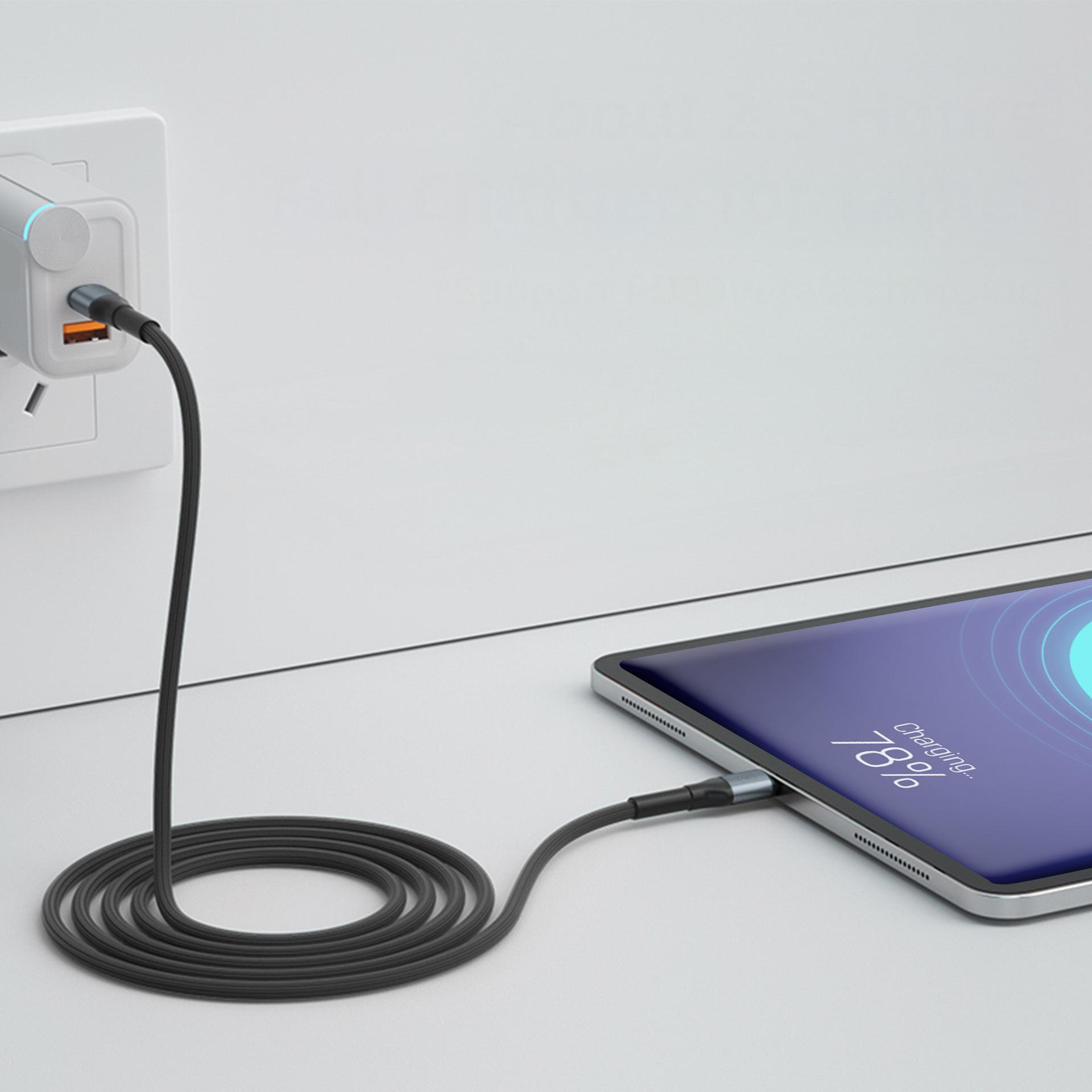 Ładowarka z kablem ładuje tablet w 78%.