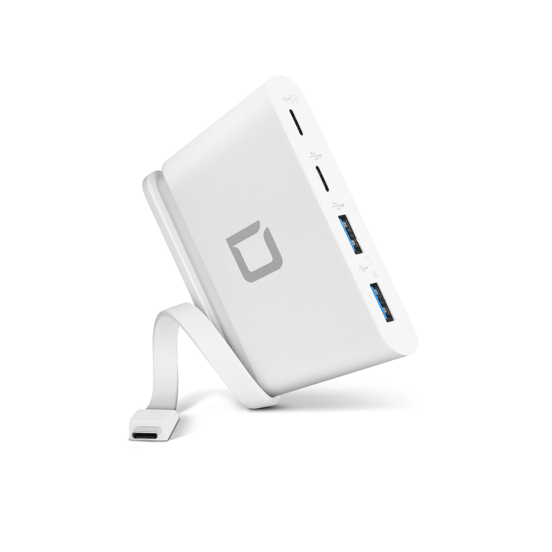 Ein weißer USB-C-Hub mit mehreren Anschlüssen und einem Logo.