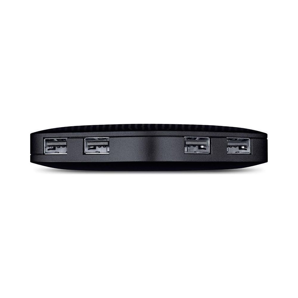 Hub USB nero con quattro porte su sfondo bianco.