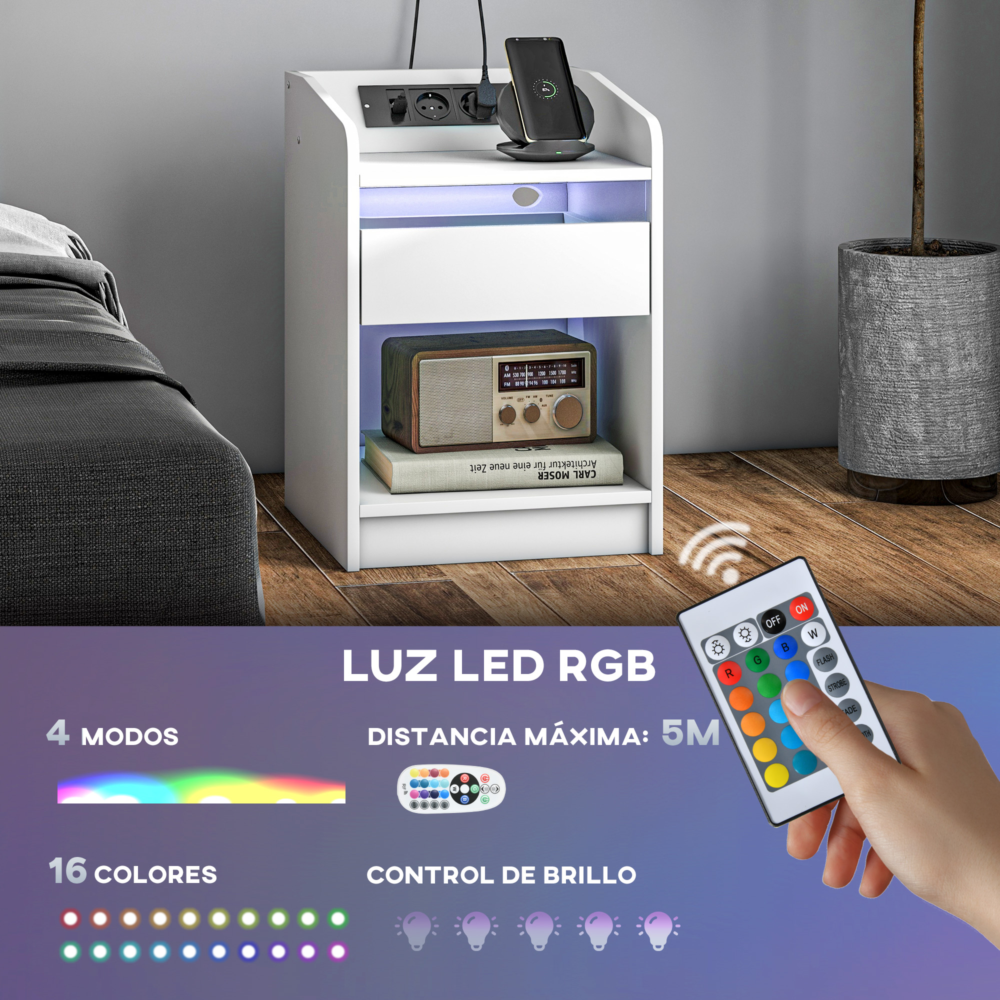Una mesita de noche con estación de carga, radio y control remoto LED RGB.