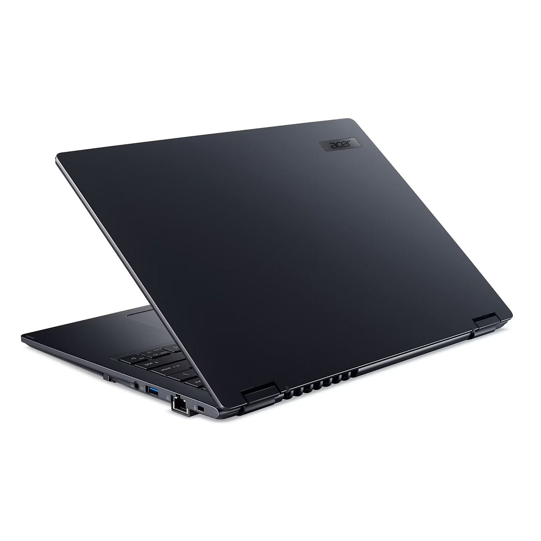 Un laptop Acer nero è aperto, mostra la tastiera e le porte.