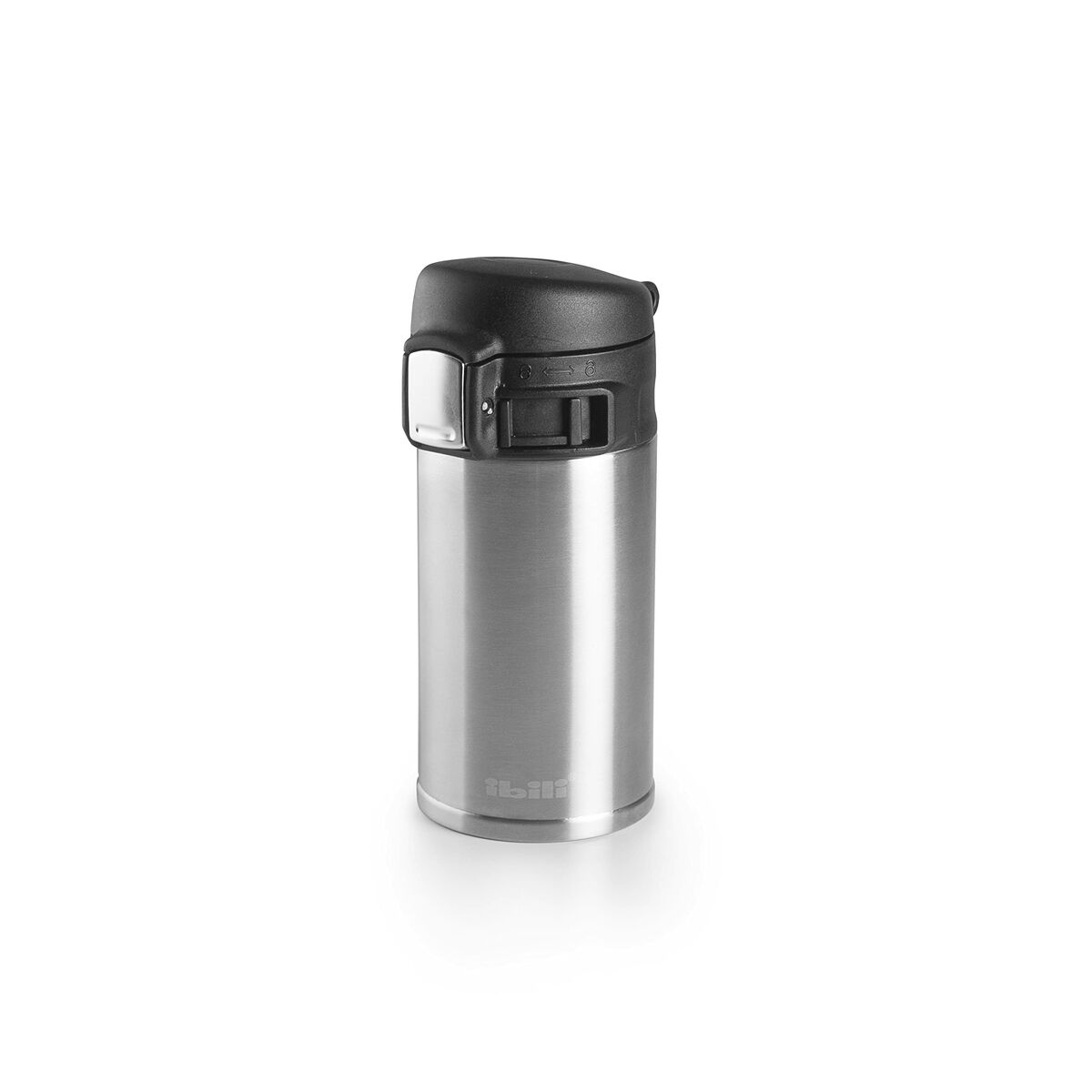 Silberner Thermobecher mit schwarzem Deckel und Griff.