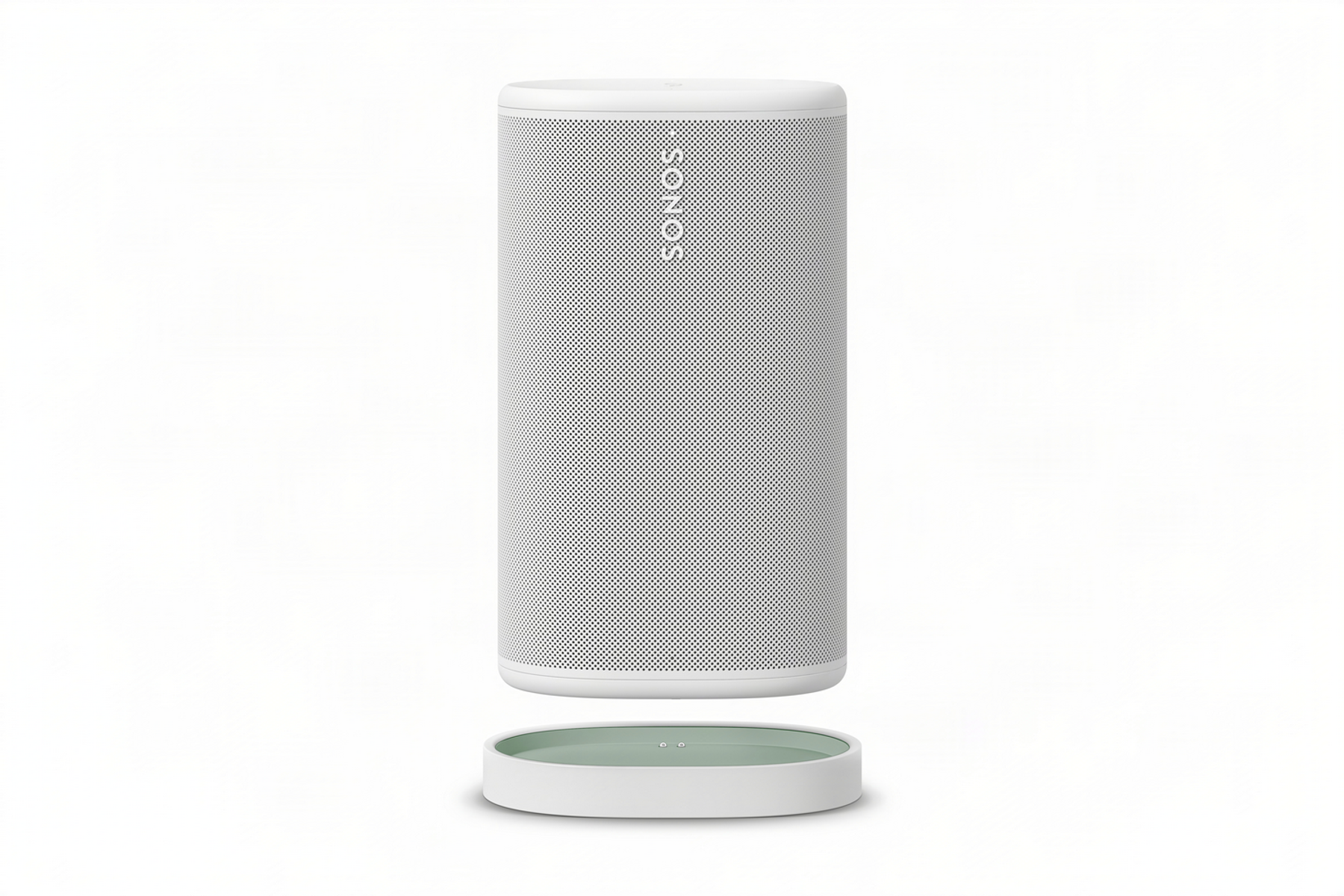 Ein weißer, zylindrischer Lautsprecher mit dem Sonos-Logo, über einer grünen Ladebasis.