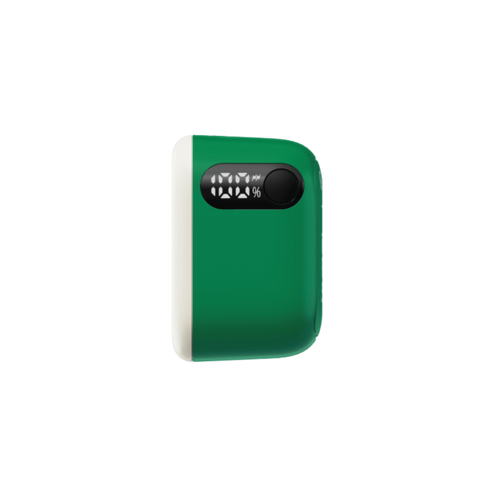 Beyaz kenarlı yeşil powerbank ve dijital %100 ekran.