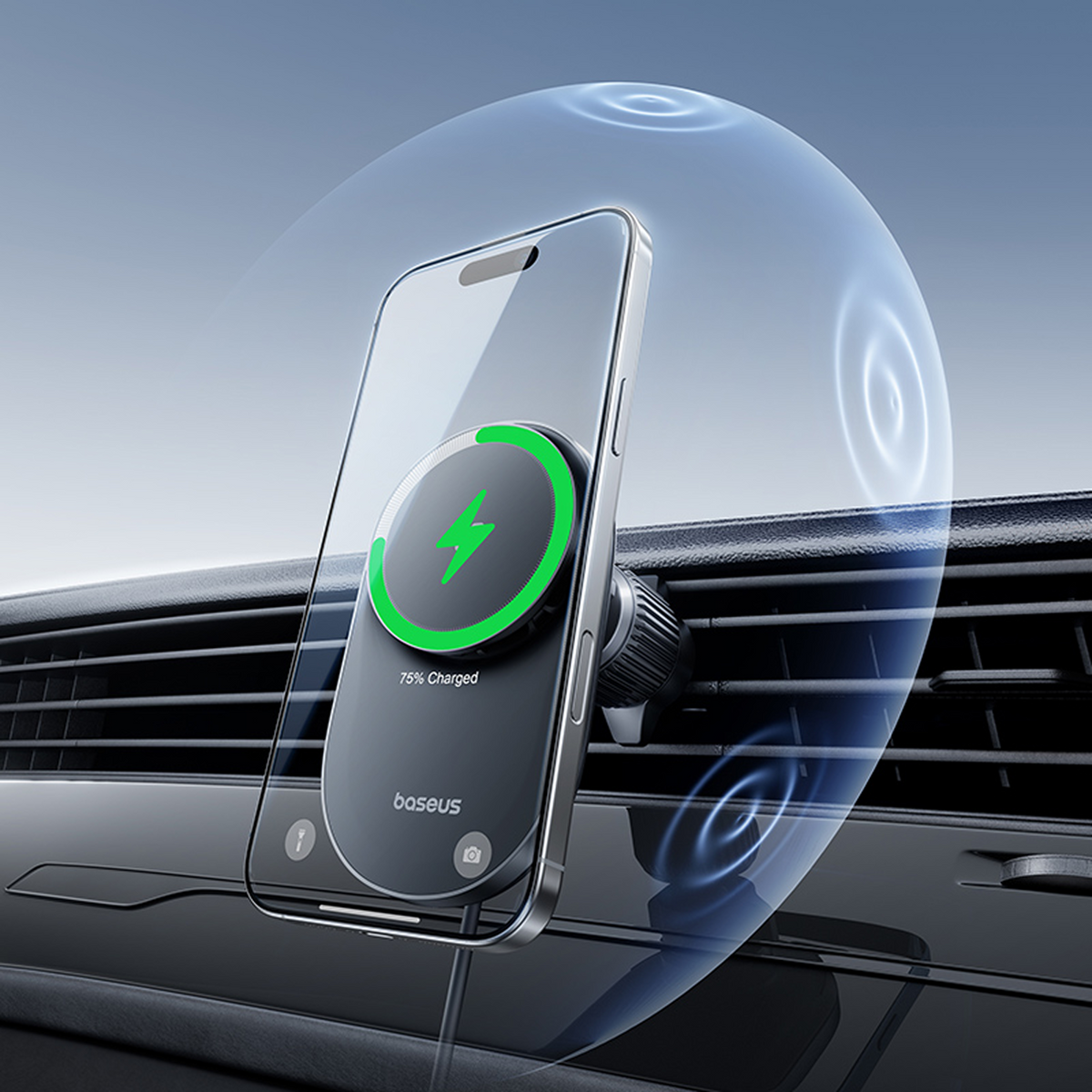Uno smartphone si sta caricando in modalità wireless in un'auto, 75% carico.