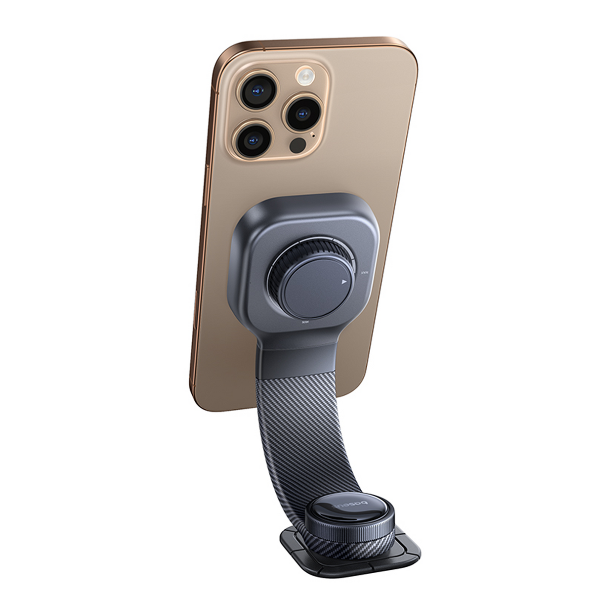 iPhone dorato con supporto magnetico per telefono. Sfondo bianco.