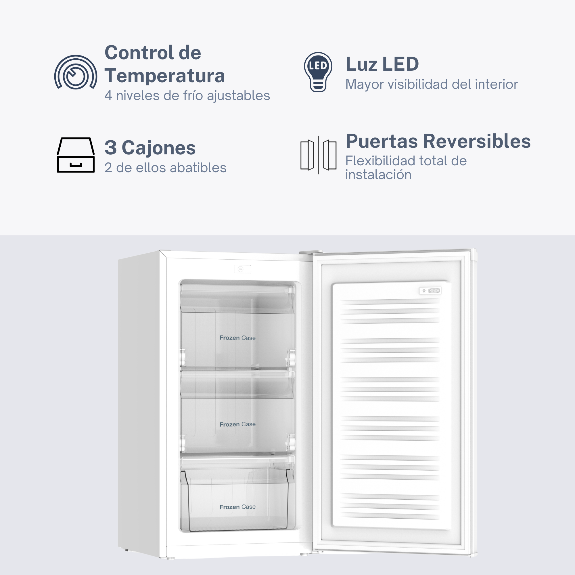 Un refrigerador blanco con la puerta abierta, mostrando tres cajones transparentes.