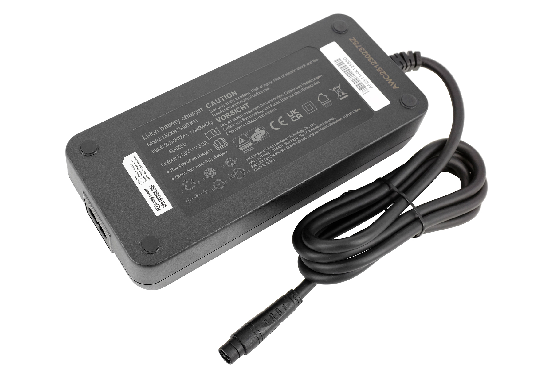 Schwarzes Ladegerät für Li-Ion-Akkus mit Kabel und Stecker.