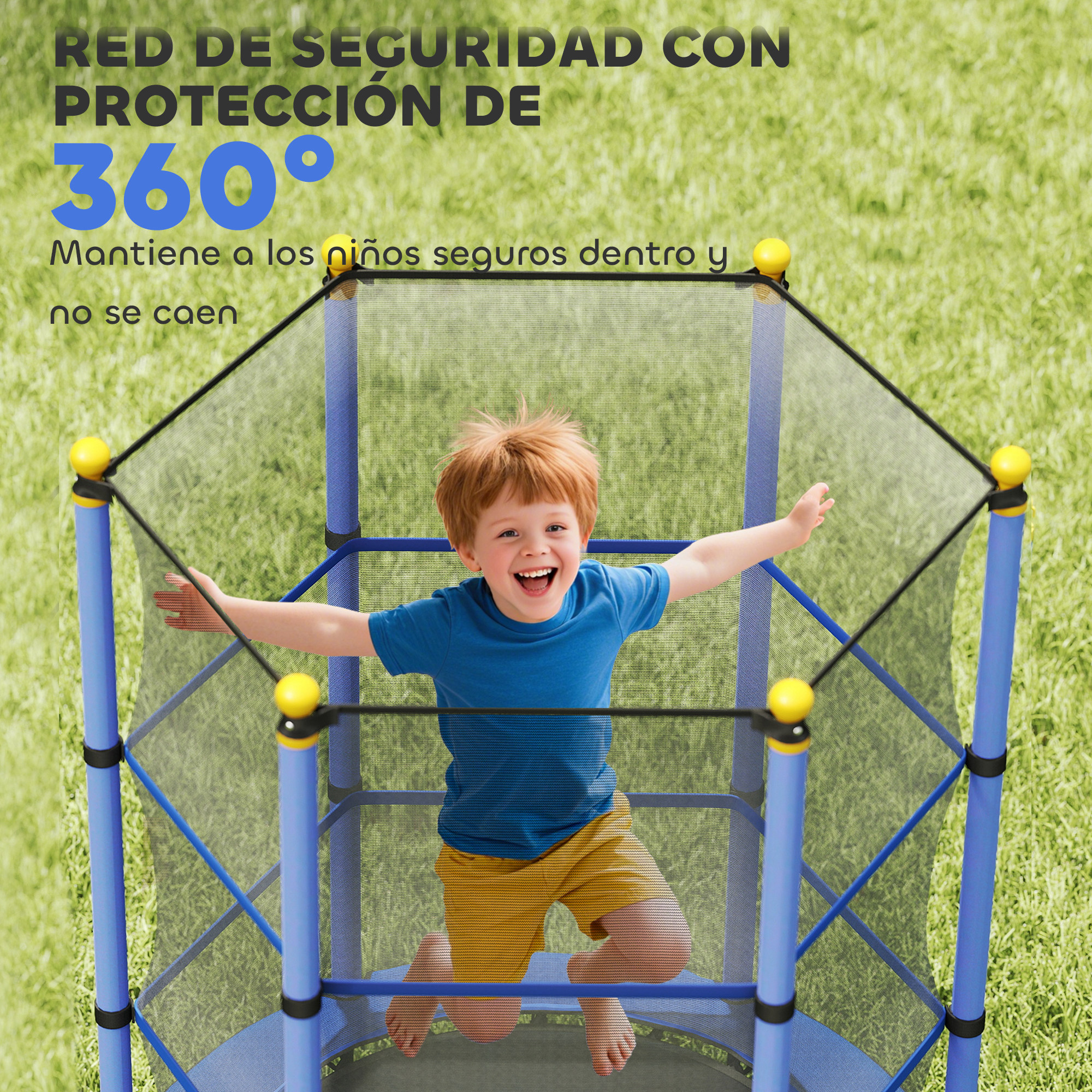 Un niño salta en un trampolín con red. Césped al fondo.
