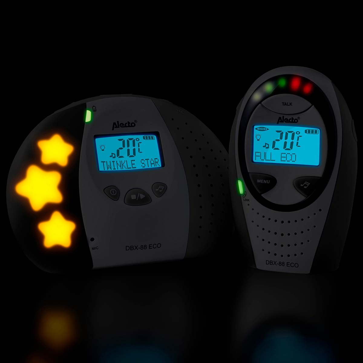Dwa nianie elektroniczne Alecto z podświetlanymi gwiazdkami i niebieskimi wyświetlaczami pokazującymi 20°C.