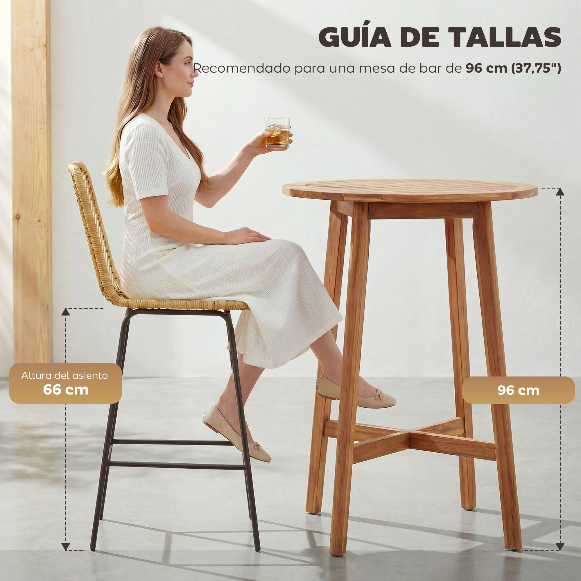 Mujer sentada en taburete alto junto a mesa de madera. Altura asiento 66cm, mesa 96cm.