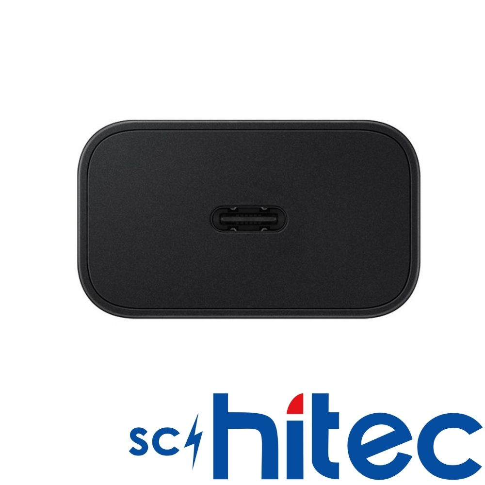 Altta "schitec" logosu olan siyah USB-C adaptörü.