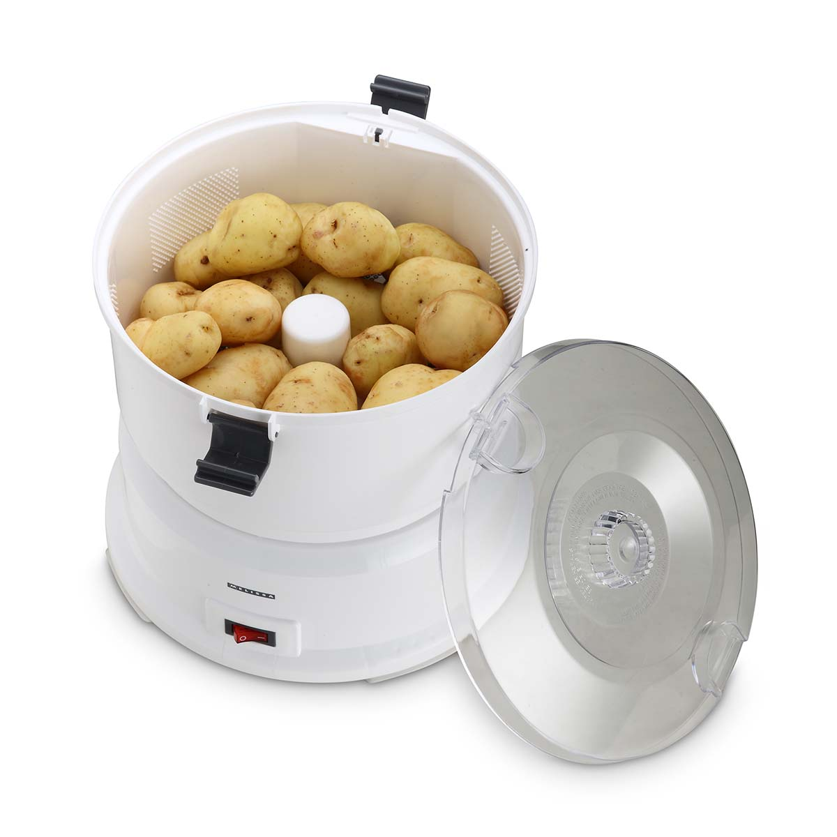 Ein weißer Kartoffelschäler mit vielen Kartoffeln im Behälter und offenem Deckel.