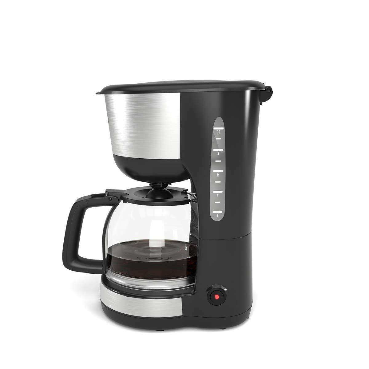 Schwarzer Kaffeefilter mit Glaskanne, gefüllt mit Kaffee, auf weißem Hintergrund.
