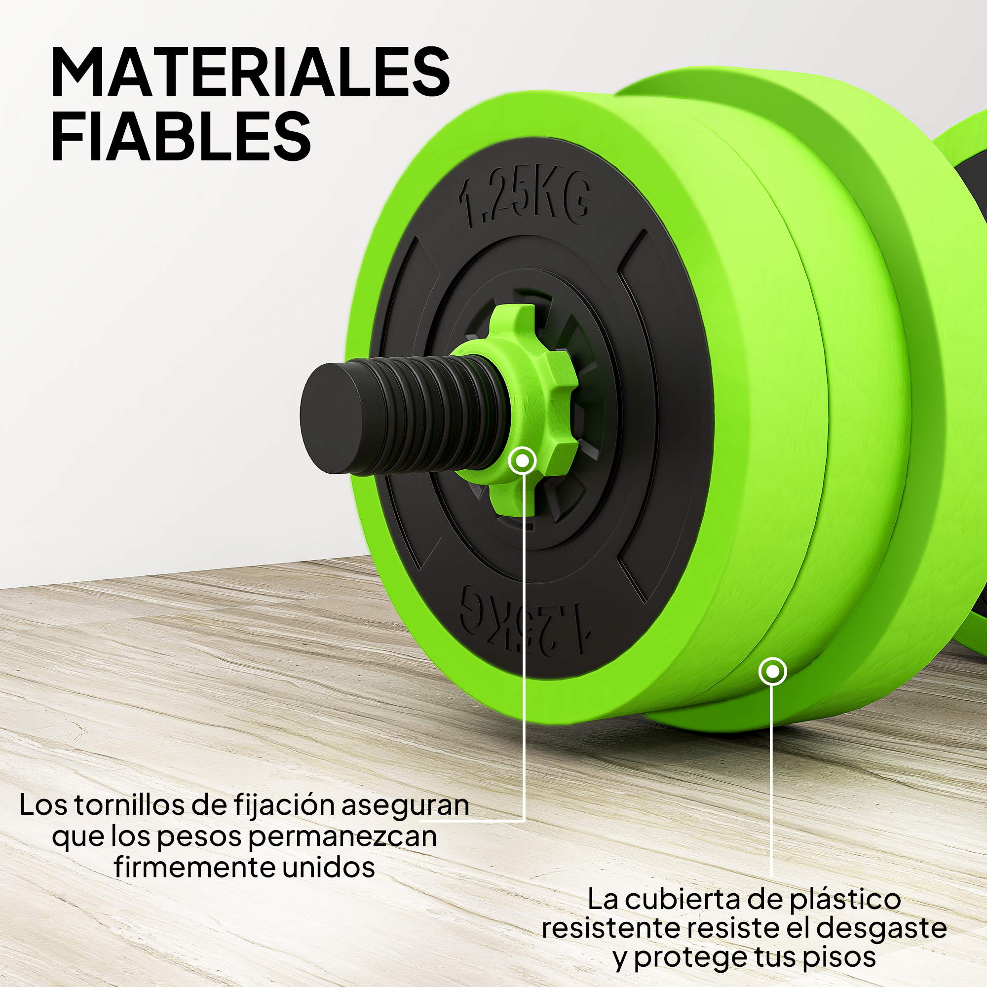 Una pesa de mancuerna verde con disco negro de 1,25 kg sobre suelo de madera.