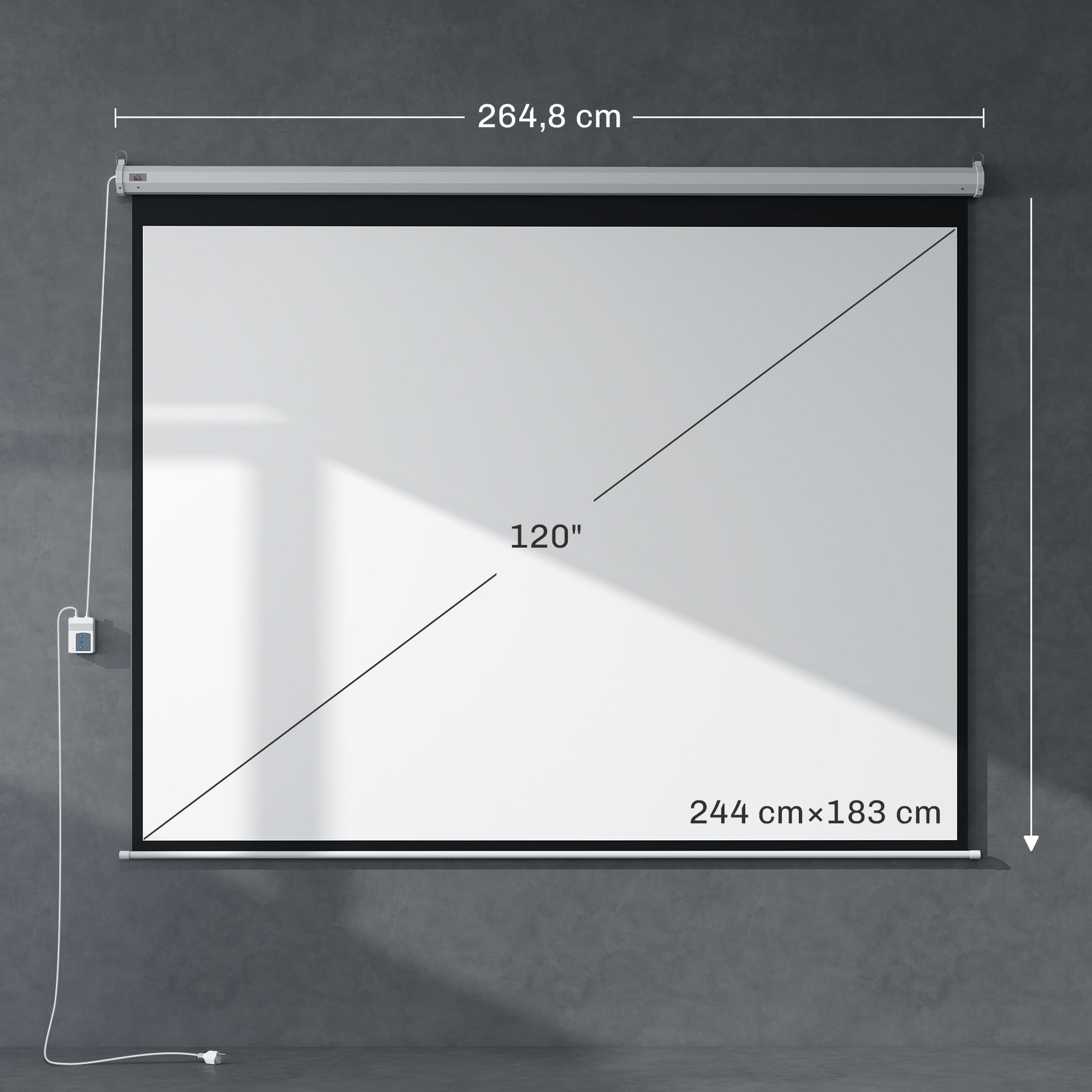 Una pantalla de proyección blanca de 120 pulgadas (244x183 cm) está montada en una pared. Cuelga un cable de alimentación.