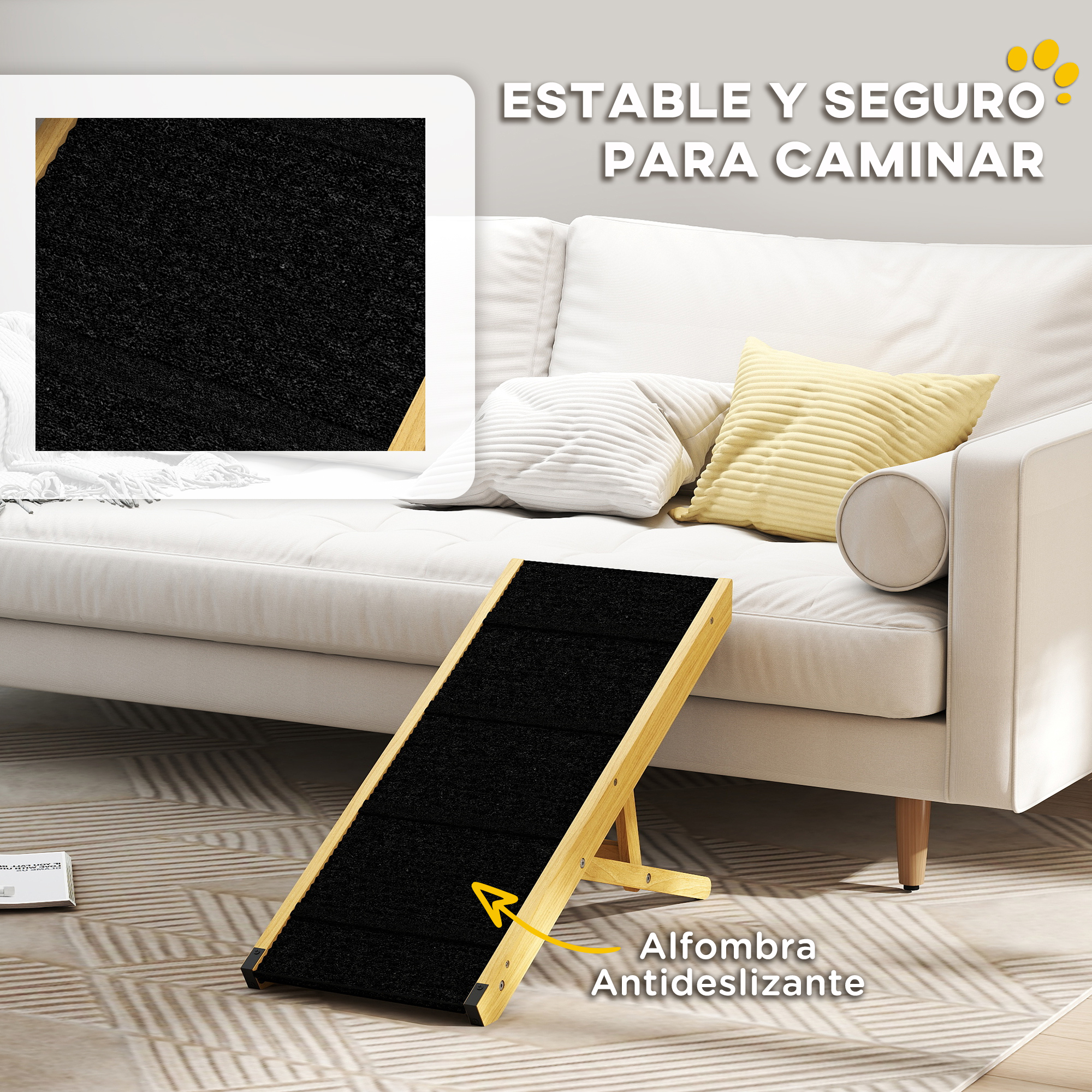 Una rampa para mascotas con alfombra negra de madera junto a un sofá claro.